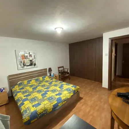 Daire Amalia's House Limasol